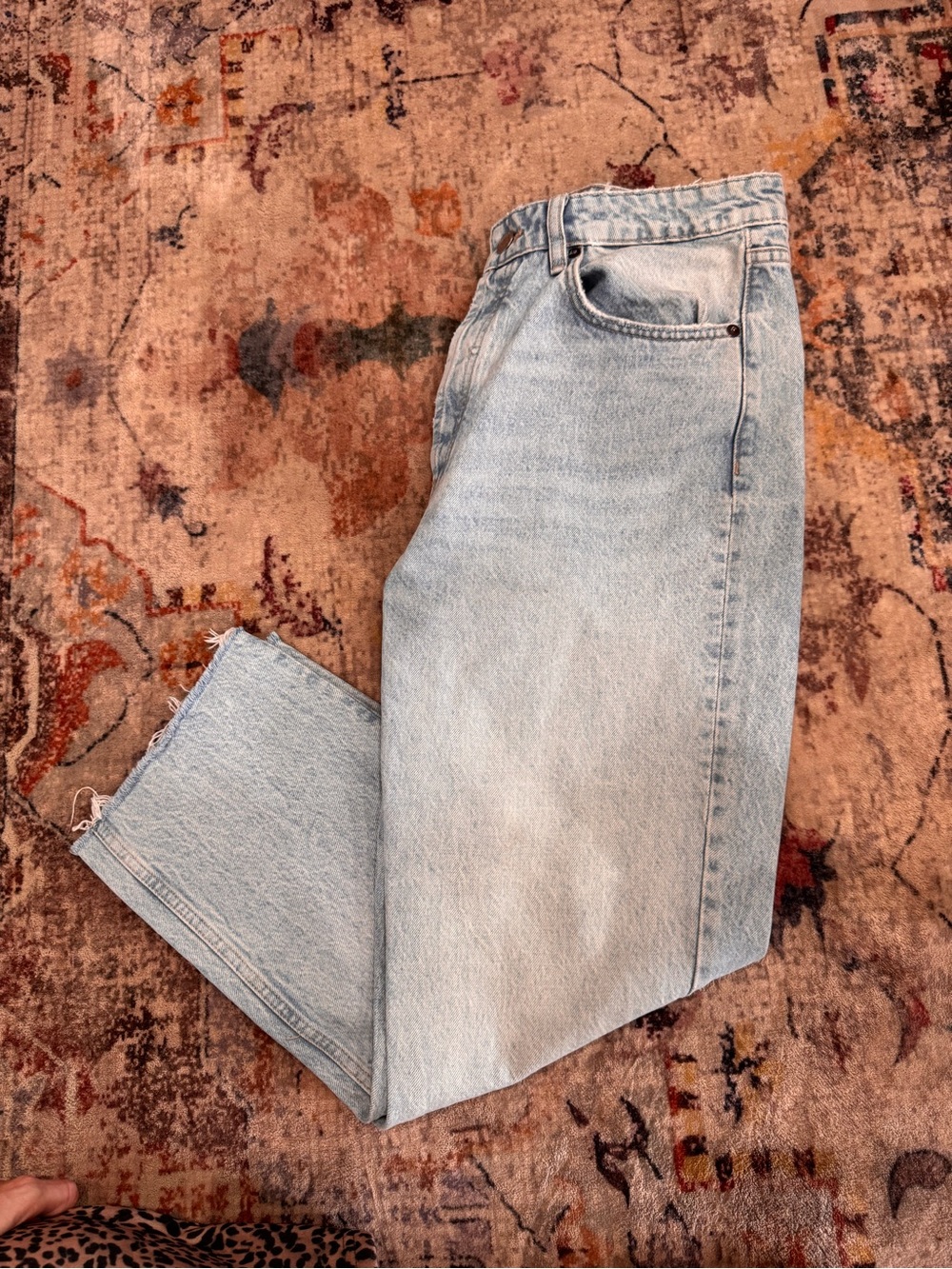 Zara Light Wash Women's Straight Leg Jeans